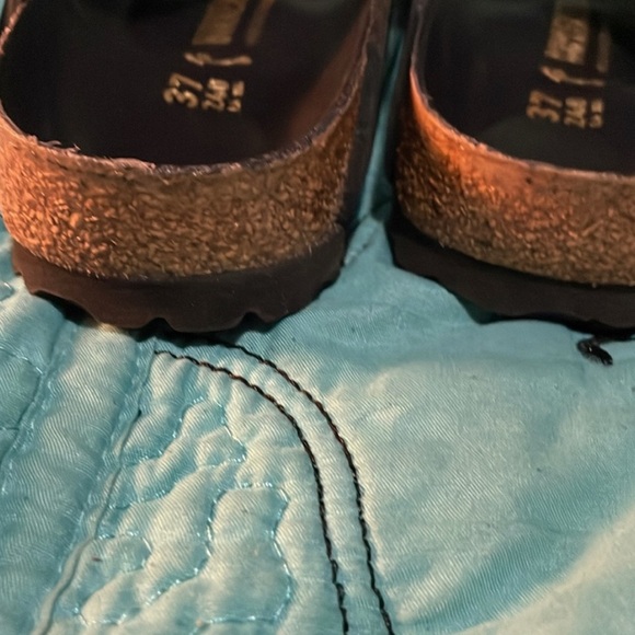 Black and Gold Birkenstock - Picture 5 of 5